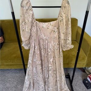 Storia Floral Long Sleeve Dress in Beige